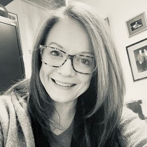 Meet your Posher, Angela